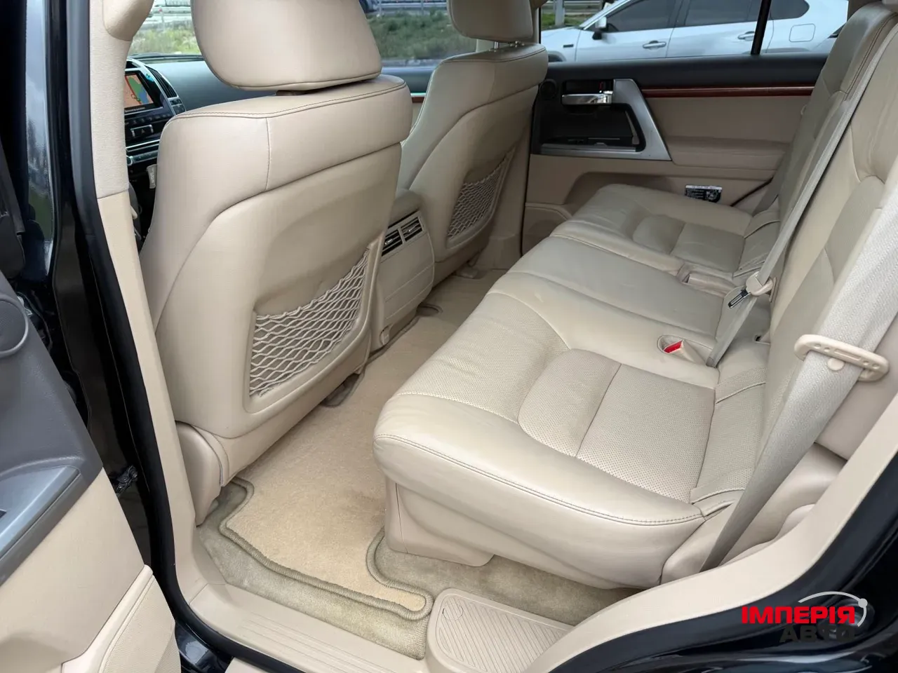 Toyota Land Cruiser - фото 3