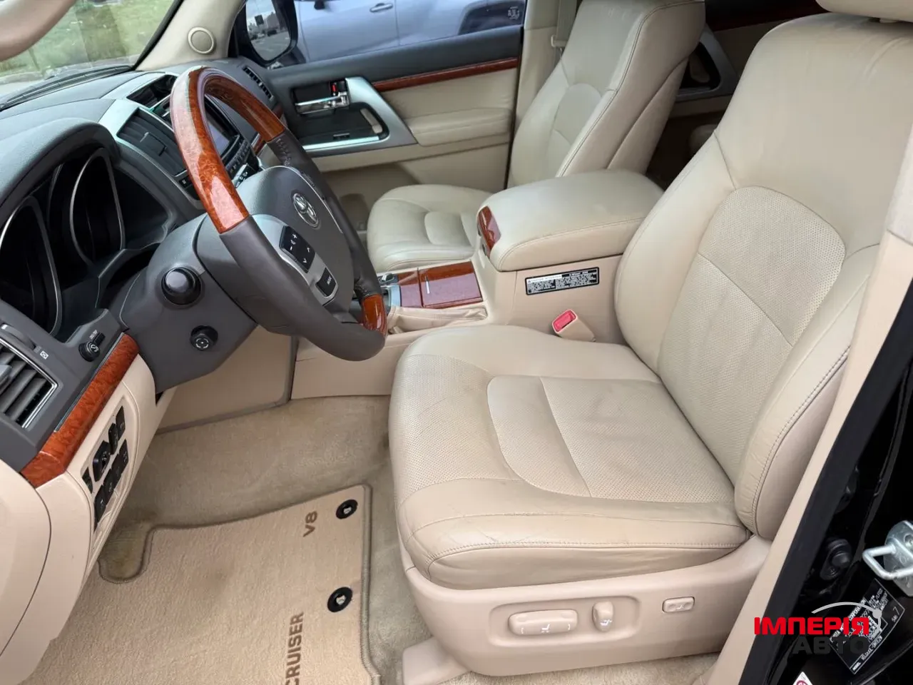 Toyota Land Cruiser - фото 2