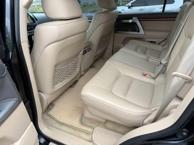 Toyota Land Cruiser - фото 3