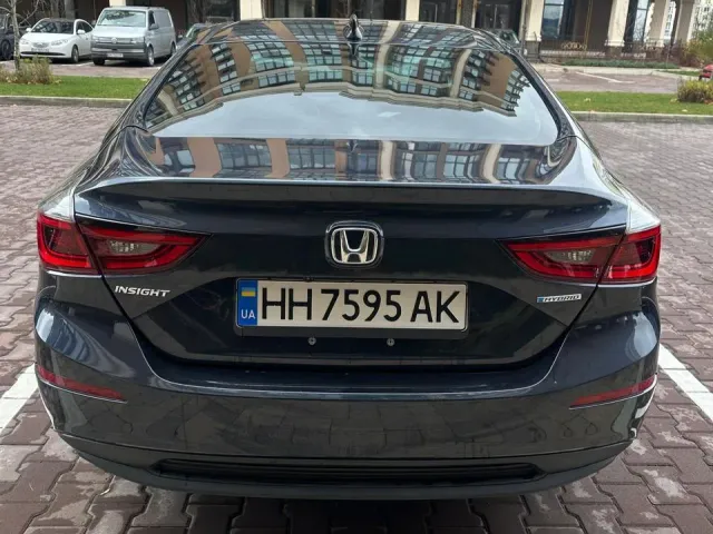 Honda Insight - фото 4