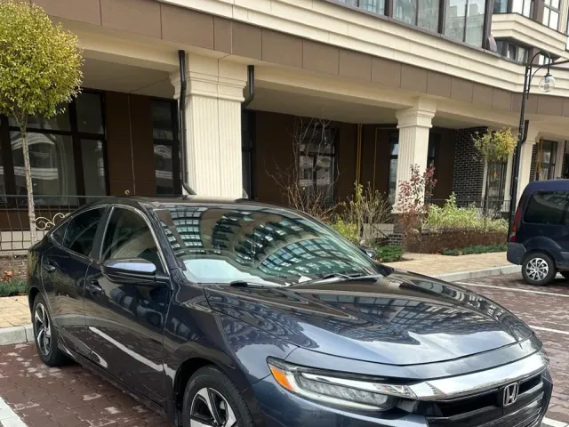 Honda Insight - фото 3