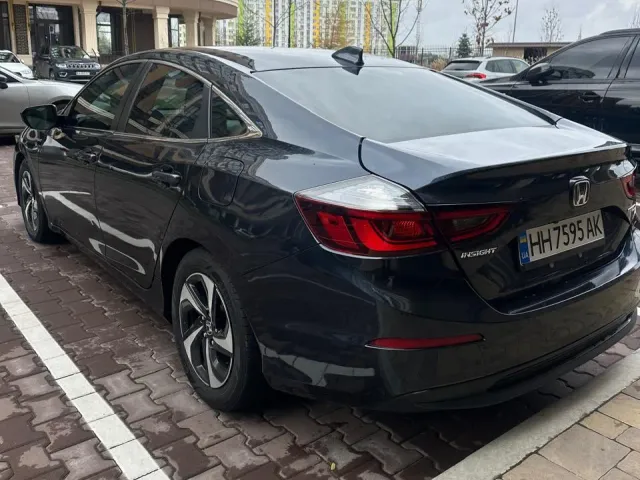 Honda Insight - фото 5