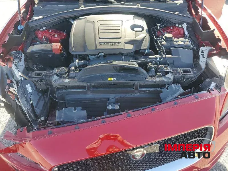 Jaguar F-Pace - фото 12