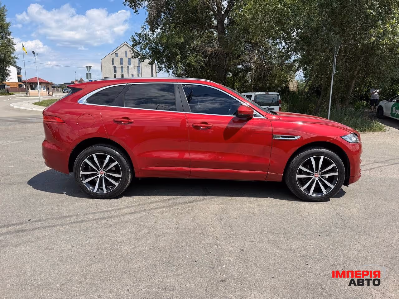 Jaguar F-Pace - фото 6