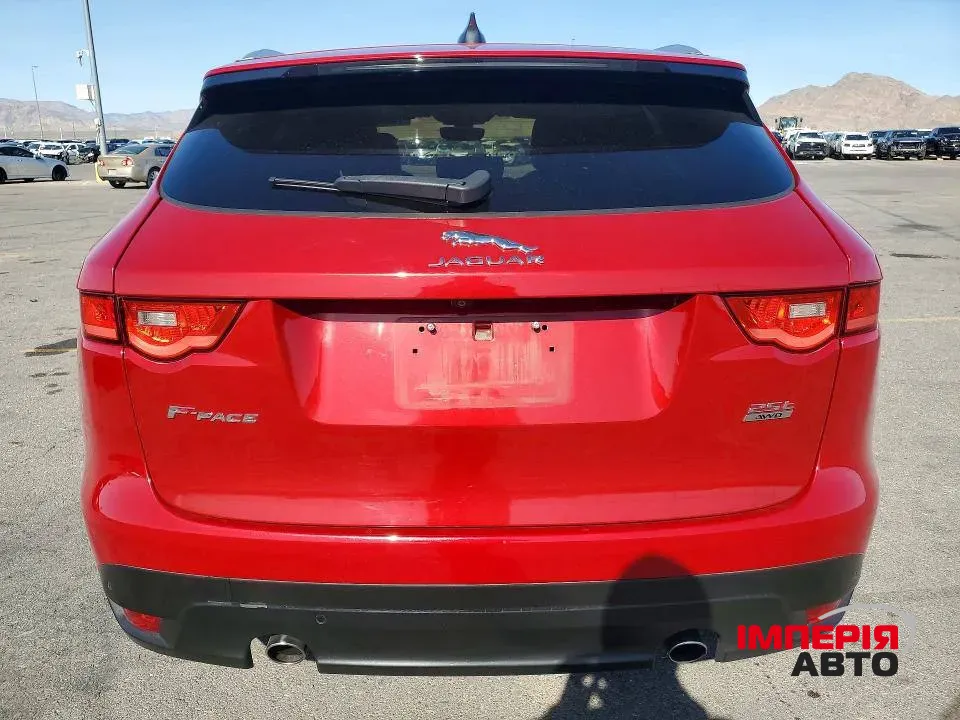 Jaguar F-Pace - фото 6