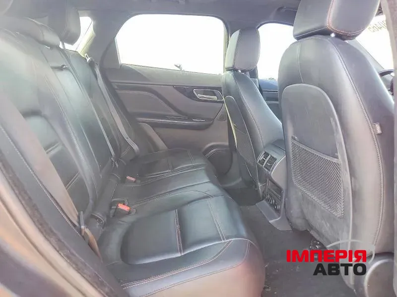 Jaguar F-Pace - фото 13