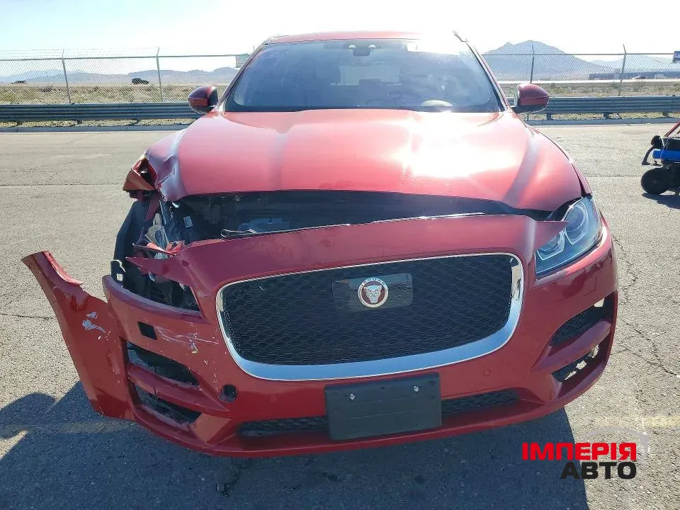 Jaguar F-Pace - фото 5