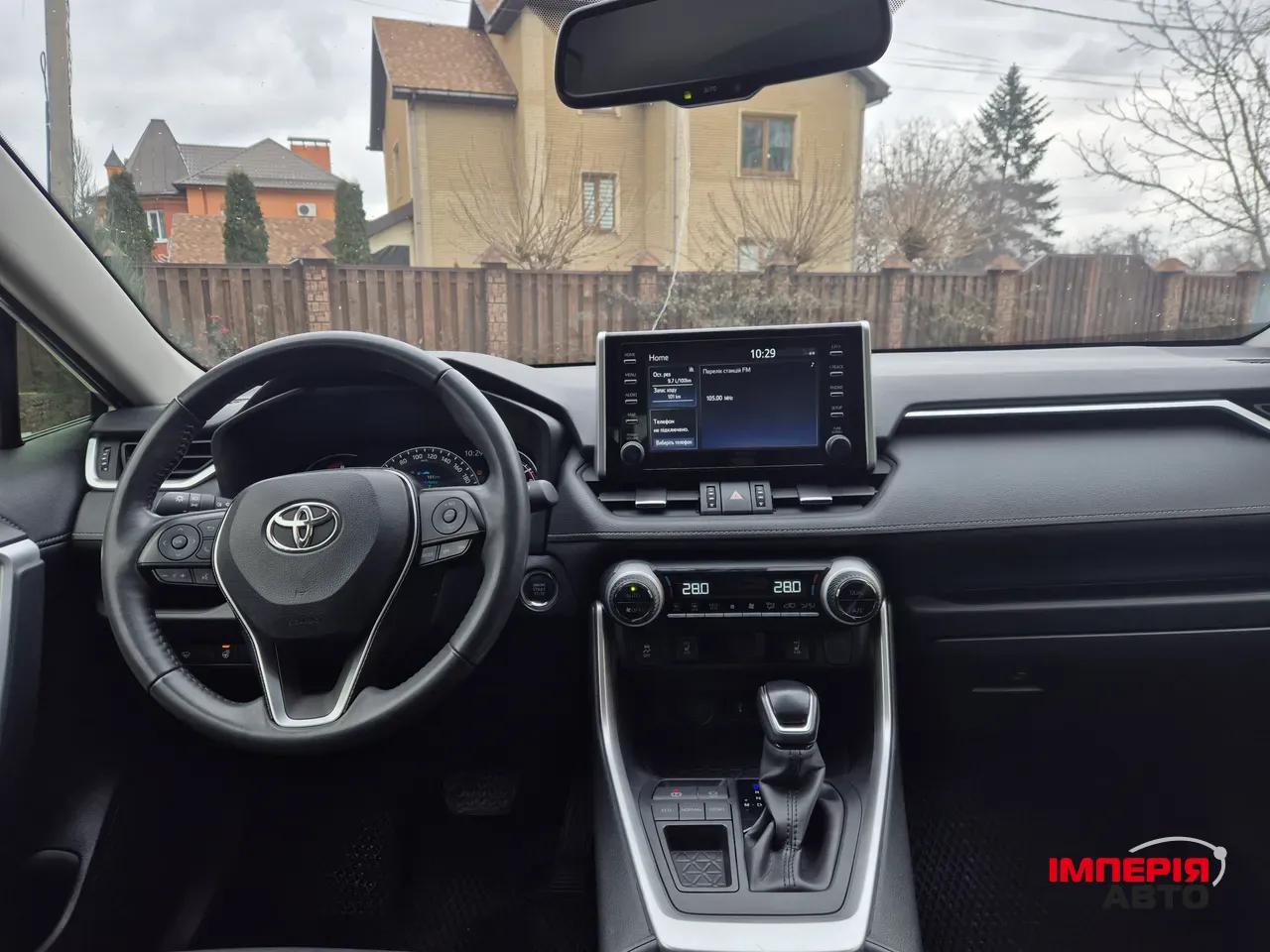 Toyota RAV4 - фото 9