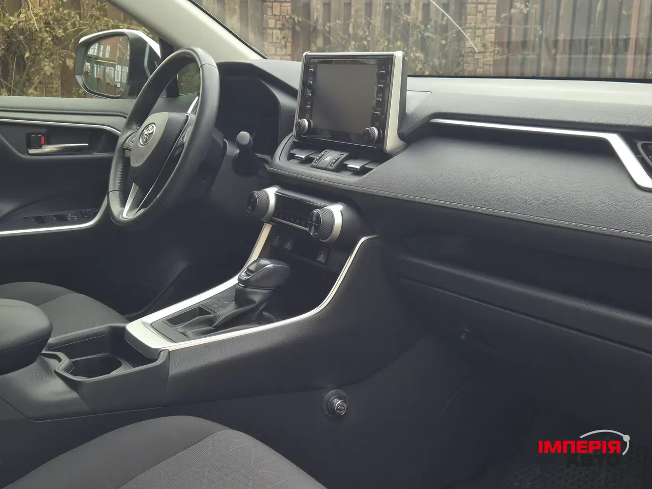 Toyota RAV4 - фото 14