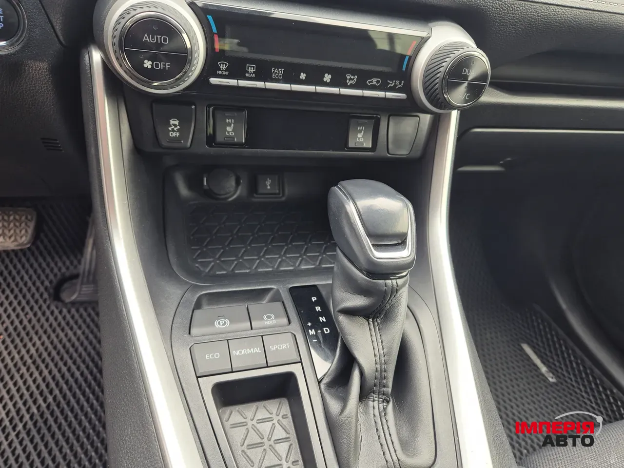 Toyota RAV4 - фото 21