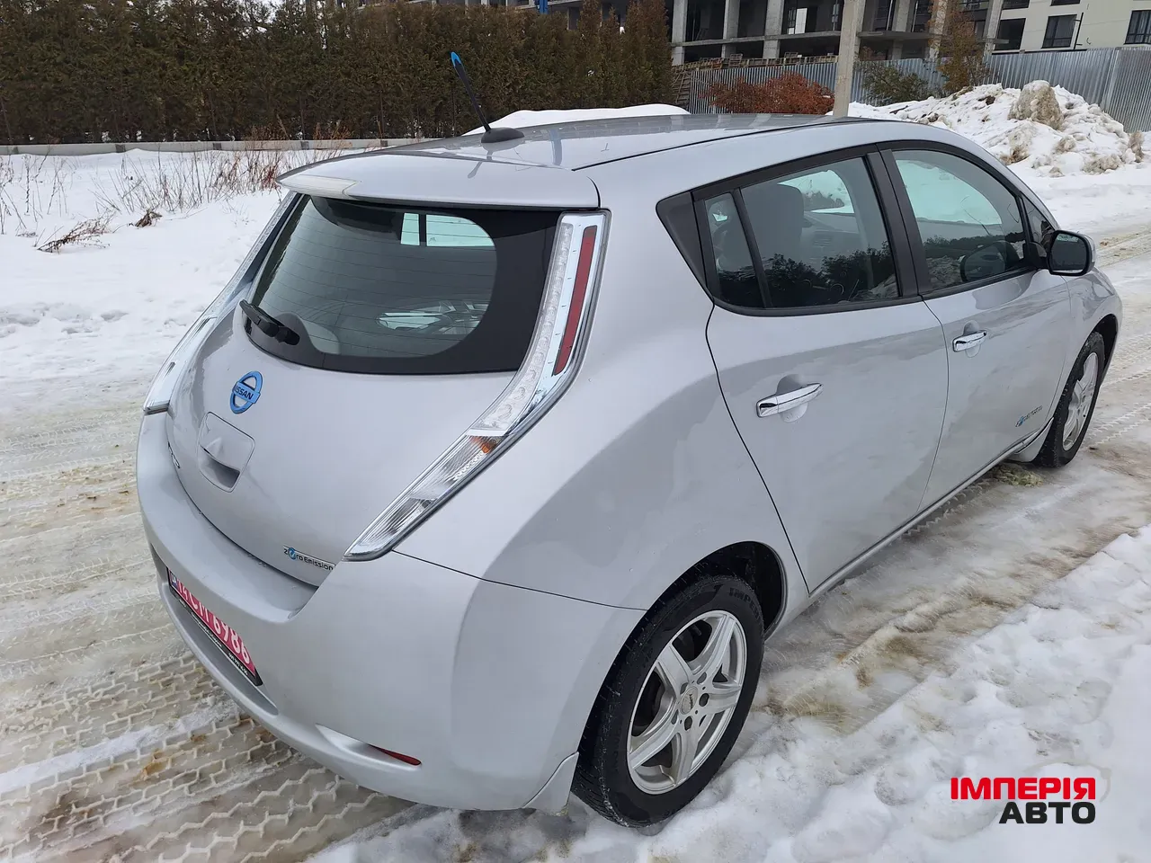 Nissan Leaf - фото 11
