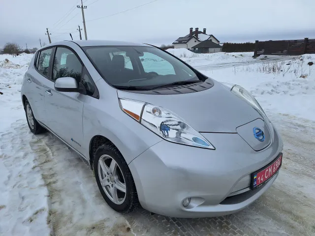 Nissan Leaf - фото 2