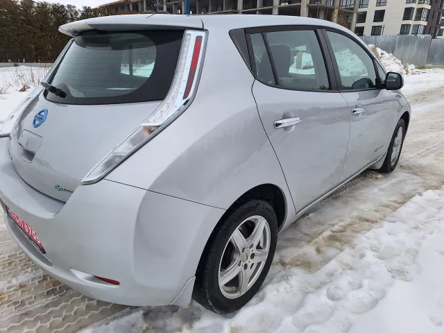 Nissan Leaf - фото 3