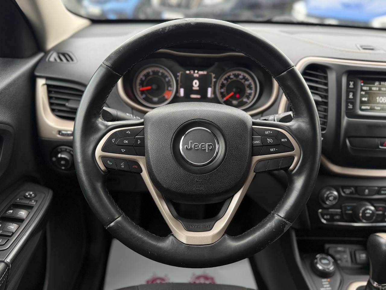 Jeep Cherokee - фото 17