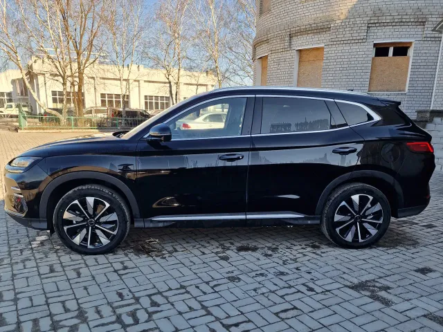 BYD Song Plus - фото 3