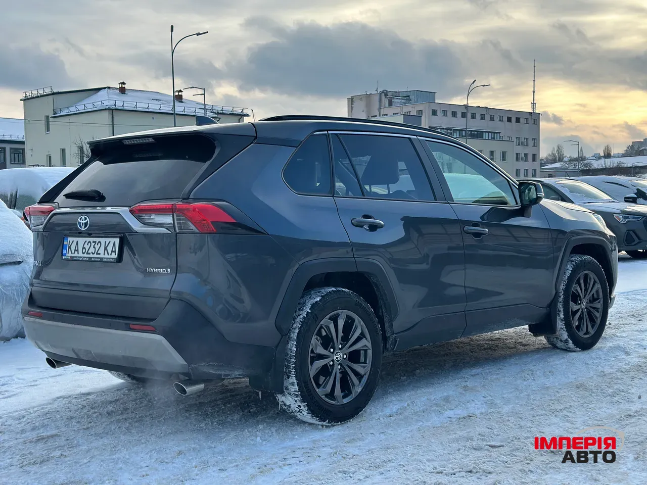 Toyota RAV4 - фото 9
