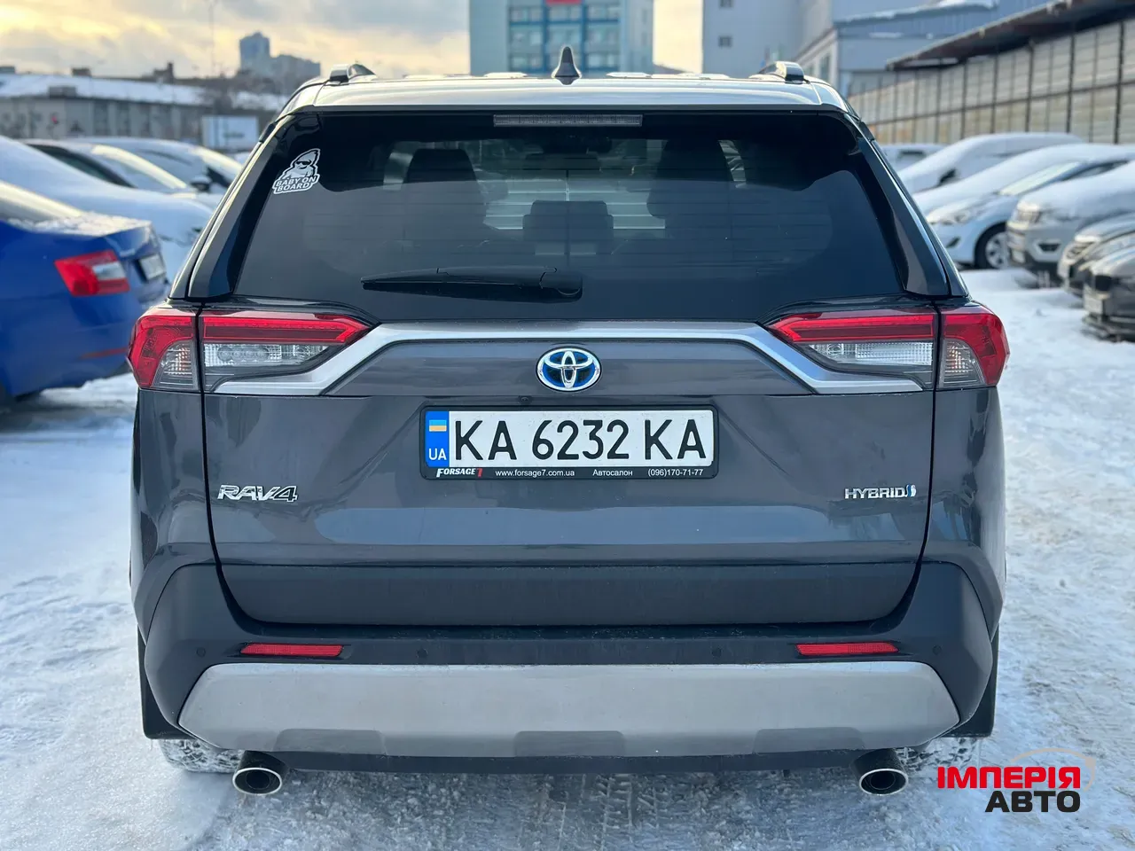 Toyota RAV4 - фото 10