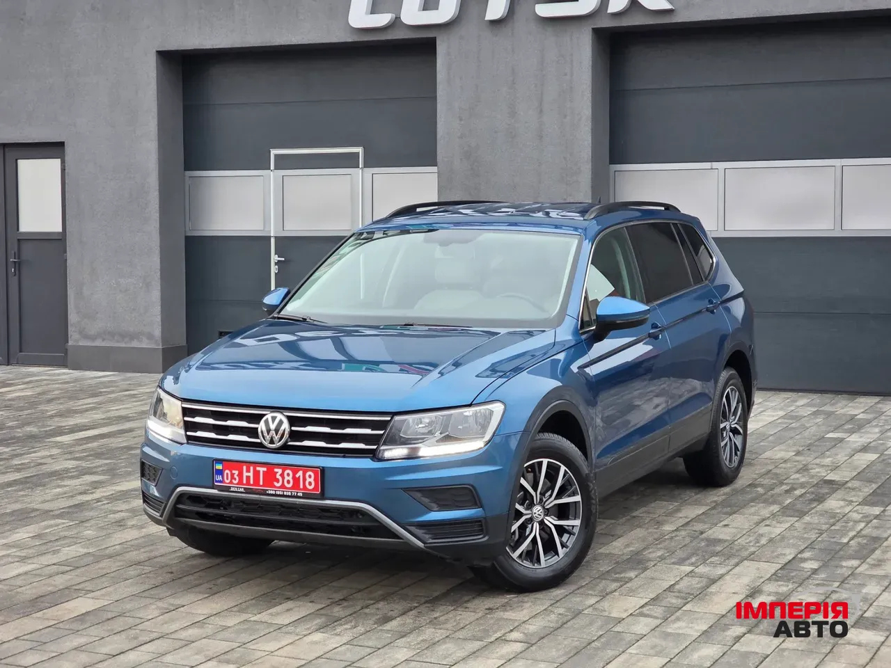 Volkswagen Tiguan - фото 1