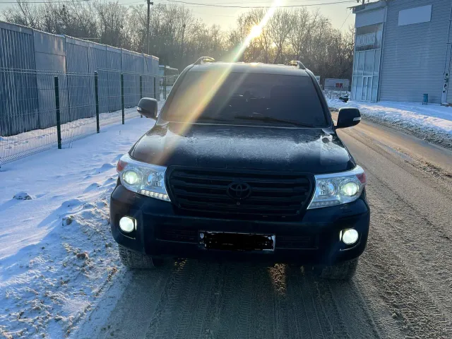 Toyota Land Cruiser - фото 5