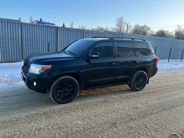 Toyota Land Cruiser - фото 2