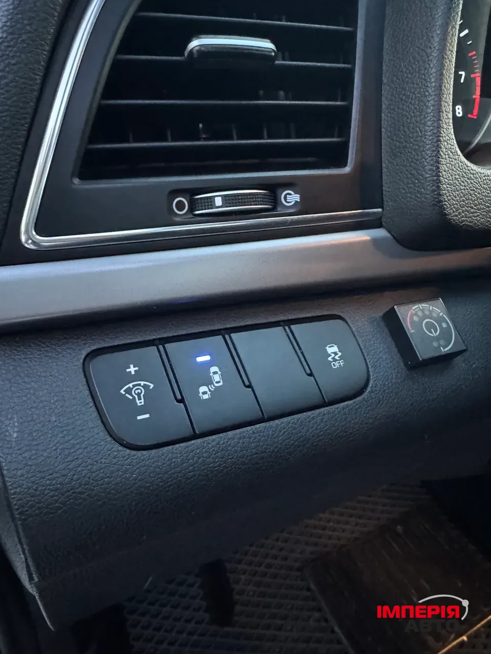 Hyundai Elantra - фото 19