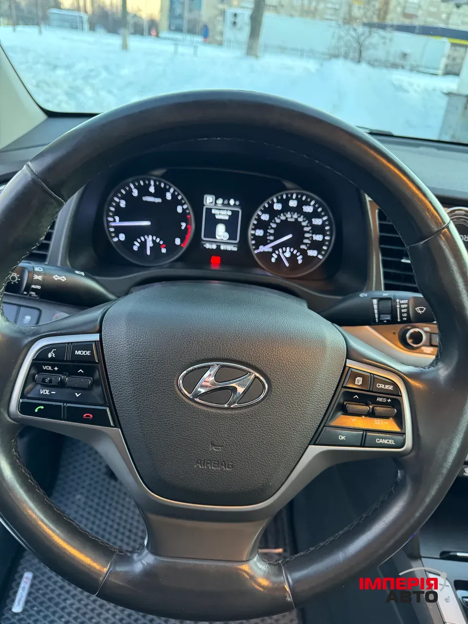 Hyundai Elantra - фото 18