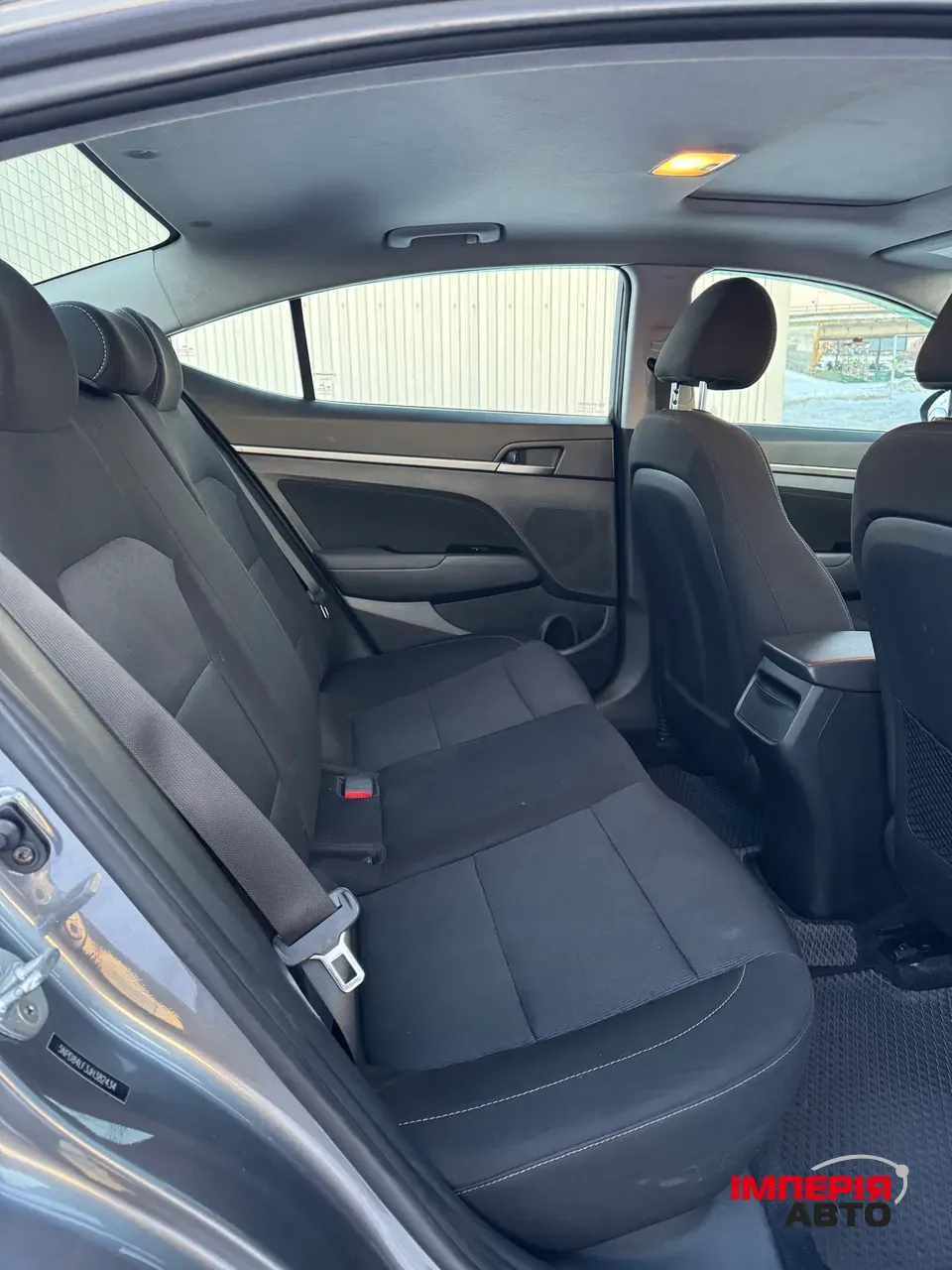 Hyundai Elantra - фото 11