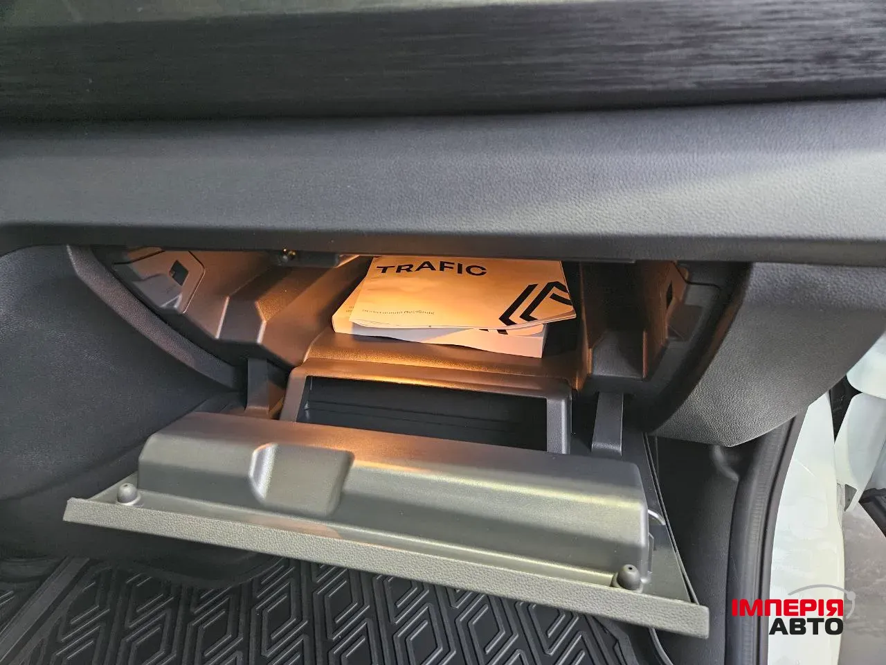 Renault Trafic - фото 41