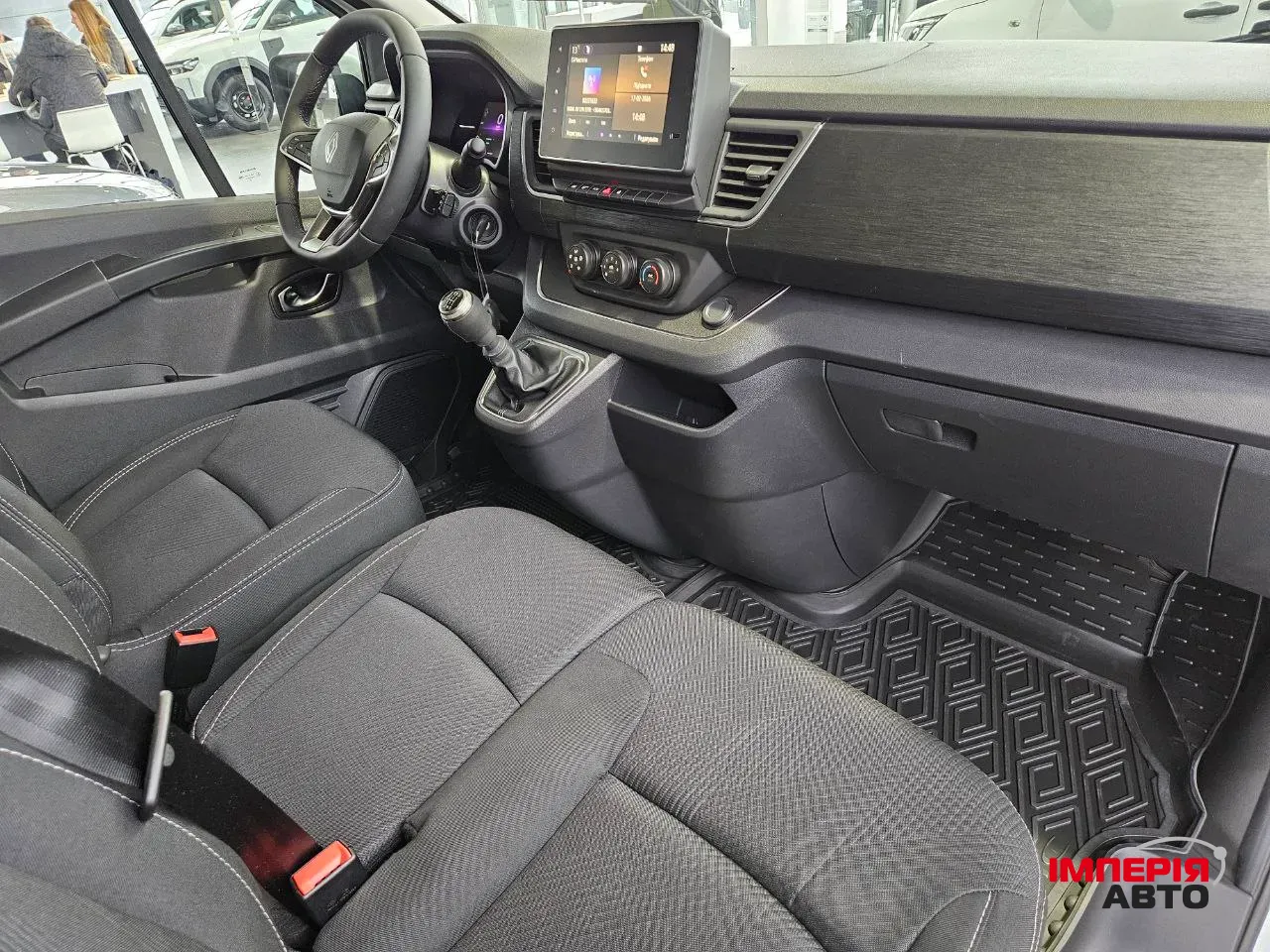 Renault Trafic - фото 20