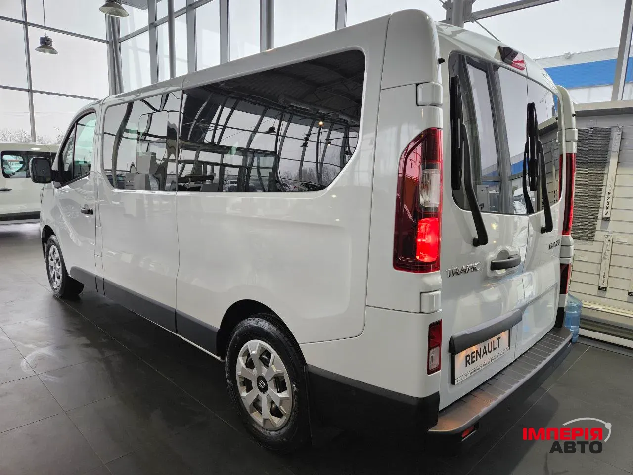 Renault Trafic - фото 5