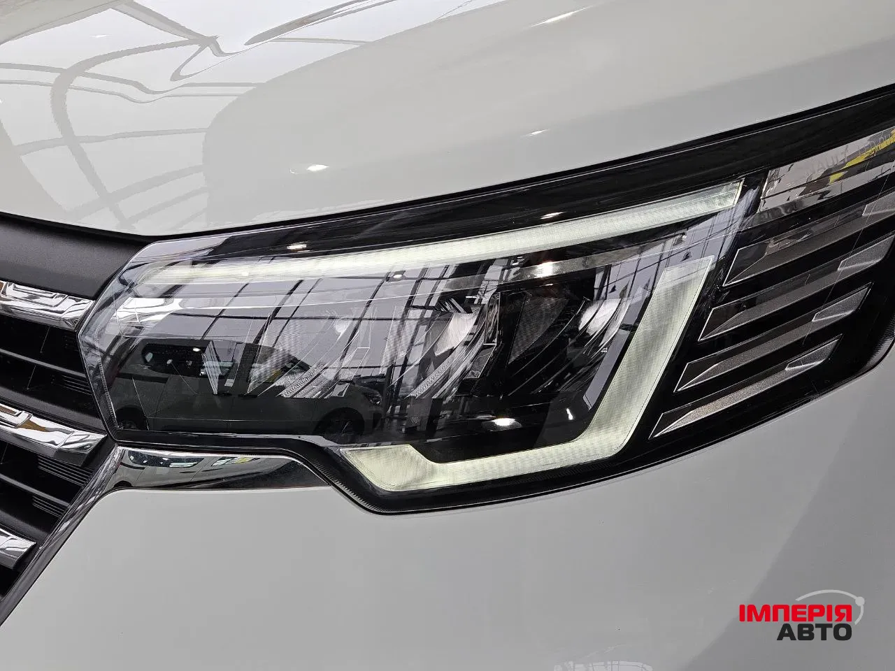 Renault Trafic - фото 4