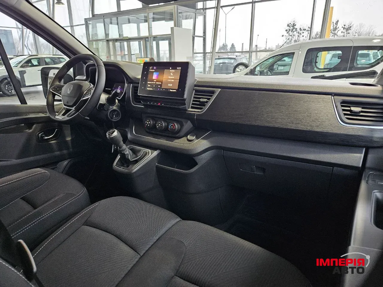 Renault Trafic - фото 19