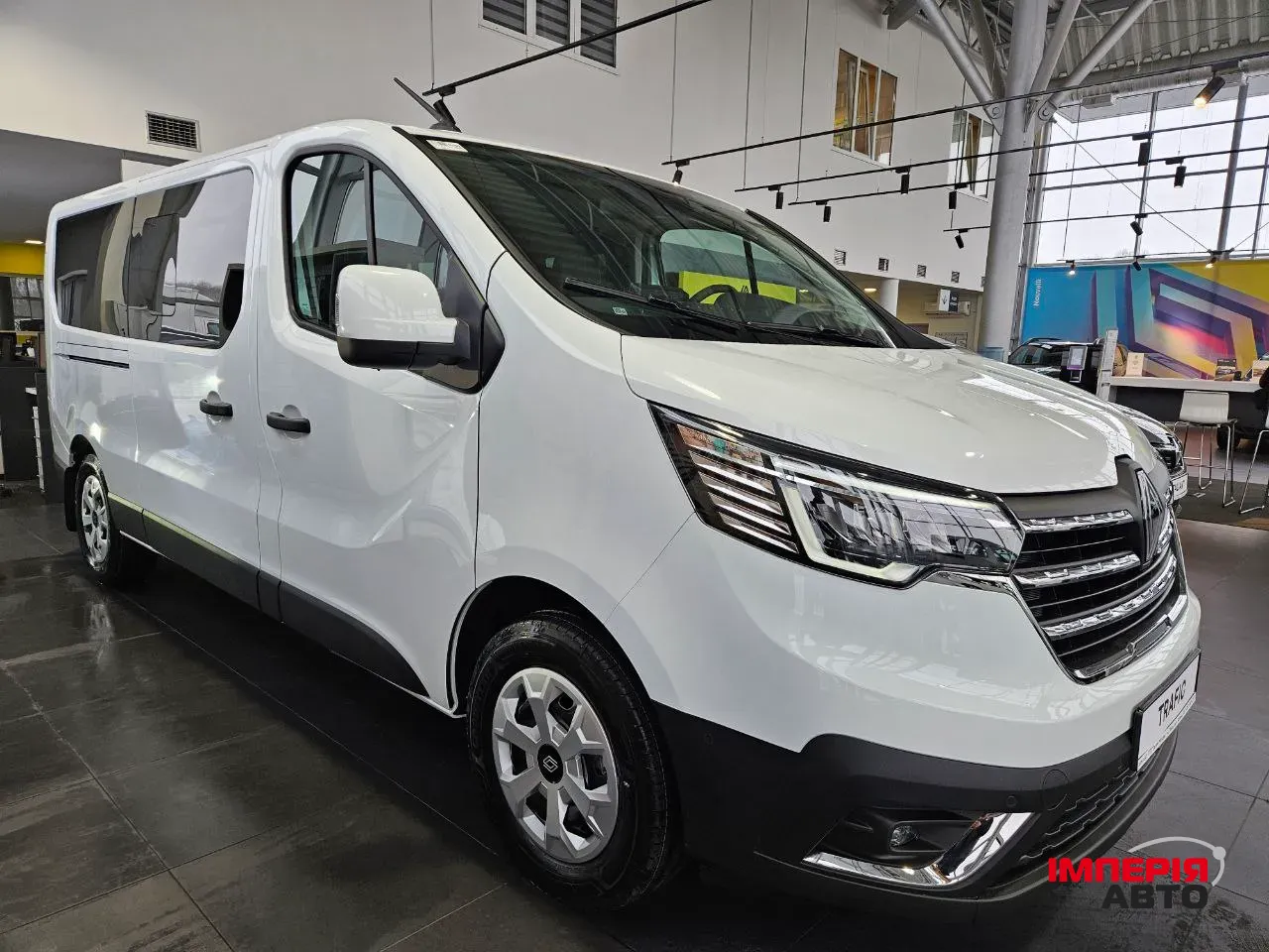 Renault Trafic - фото 14