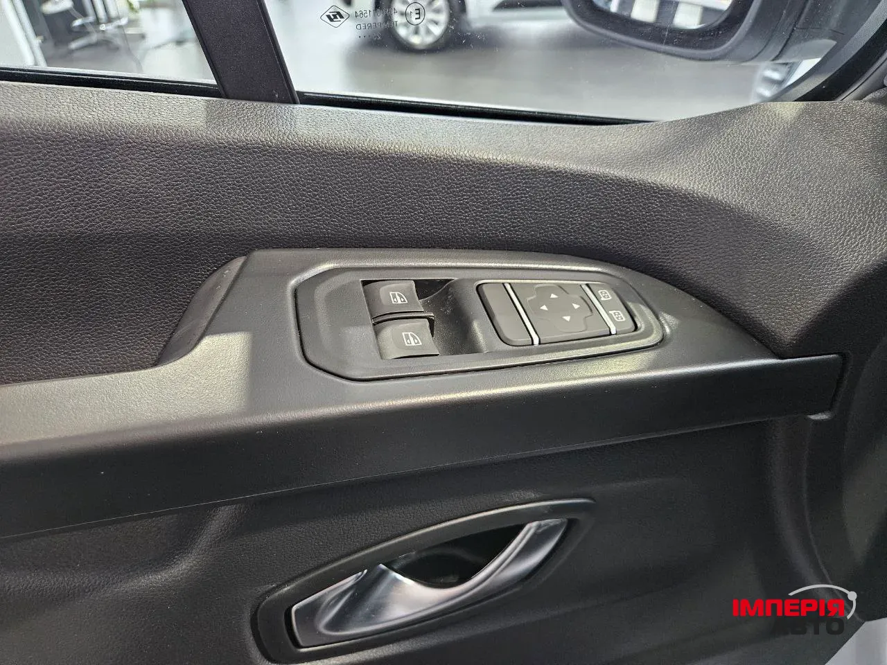 Renault Trafic - фото 38