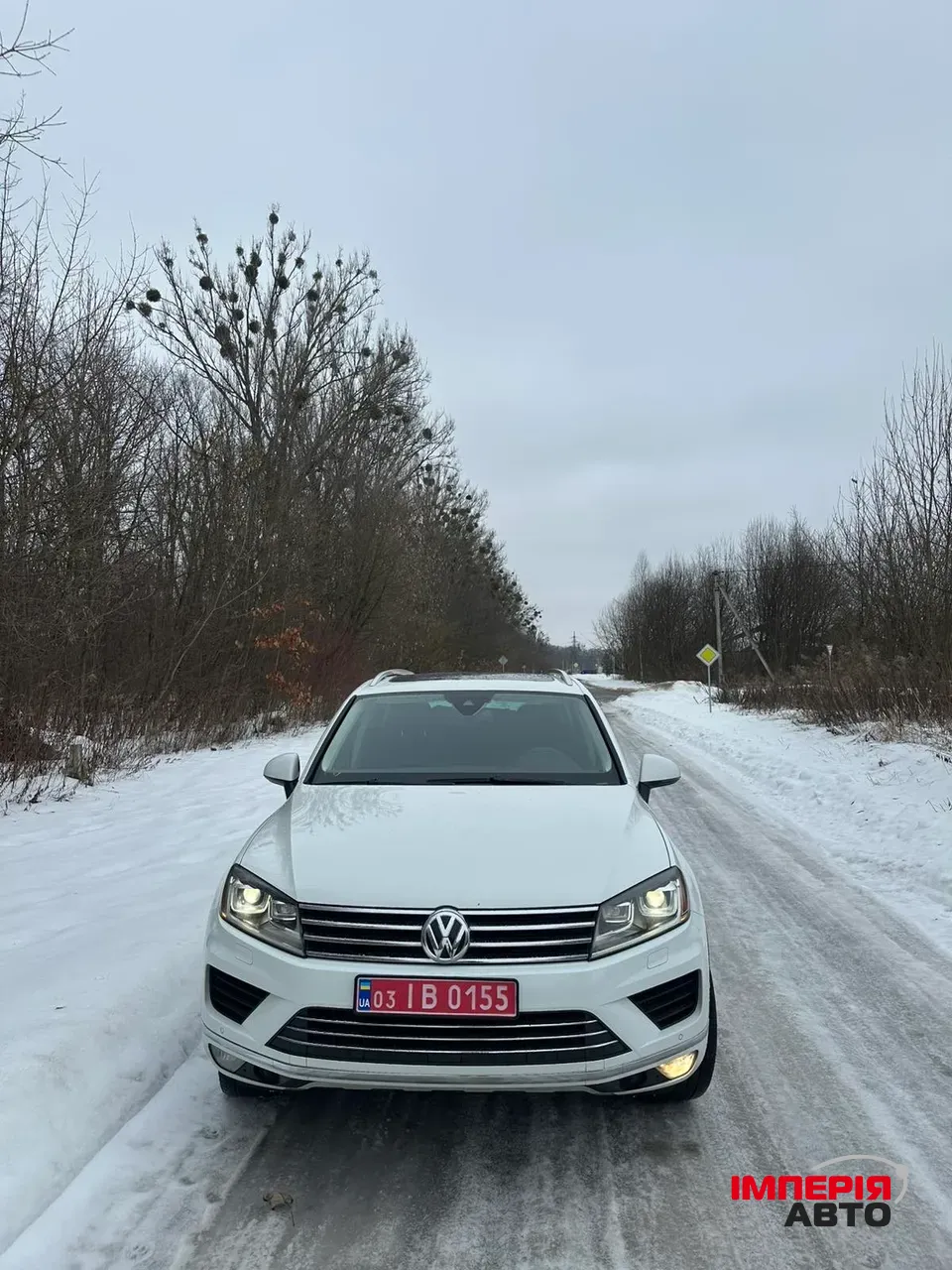 Volkswagen Touareg - фото 1