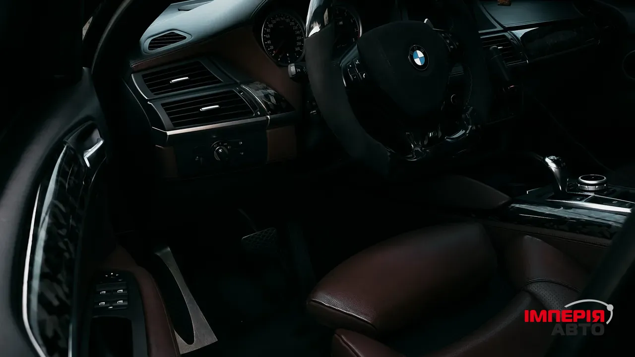 BMW X6 M - фото 10