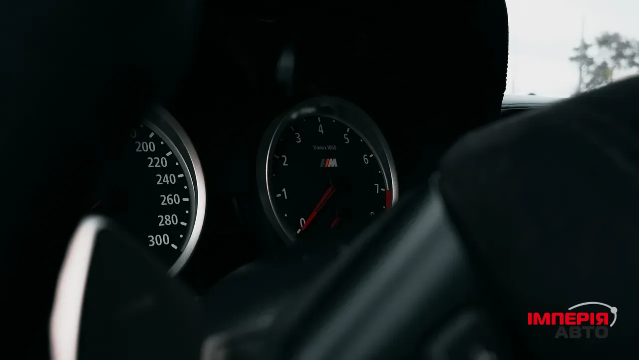 BMW X6 M - фото 11