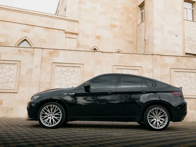 BMW X6 M - фото 2