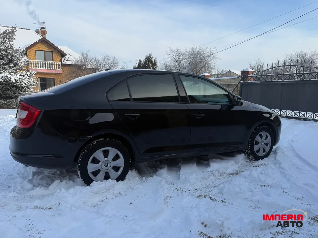 Skoda Rapid - фото 4