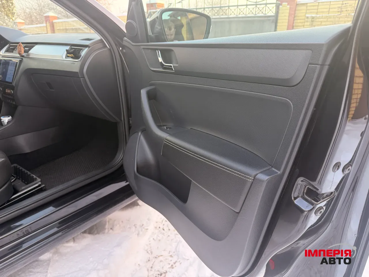 Skoda Rapid - фото 10