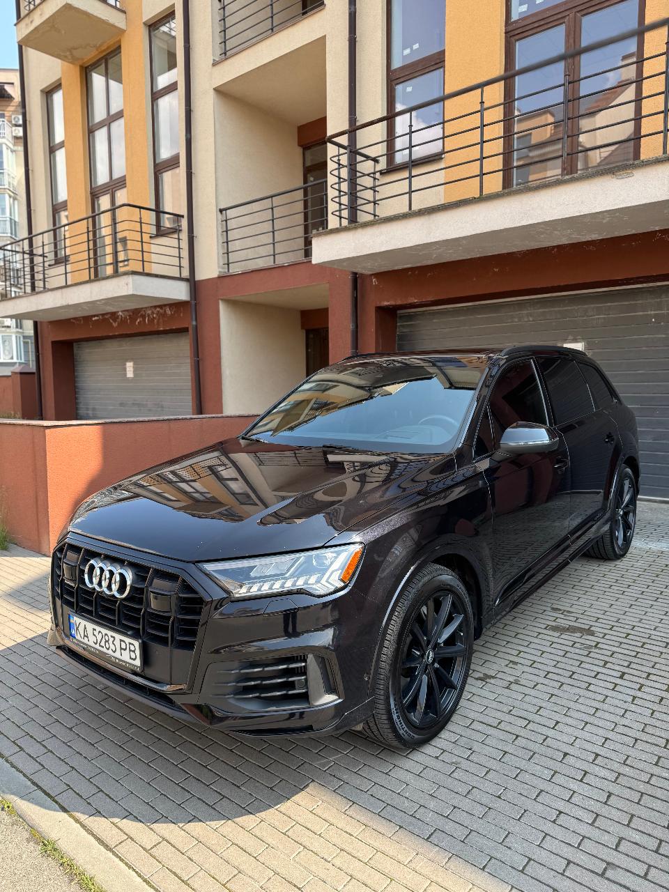 Audi Q7 - фото 5