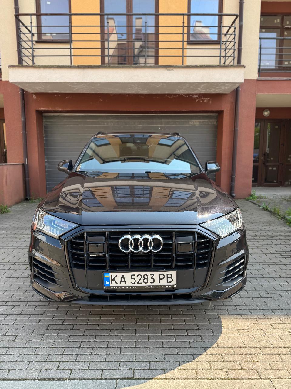 Audi Q7 - фото 3