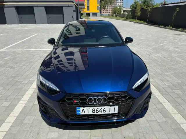 Audi S5 - фото 1