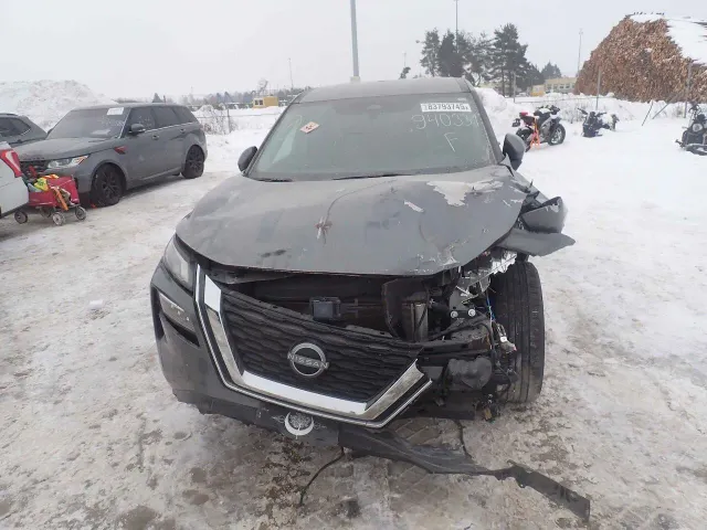 Nissan Rogue - фото 4