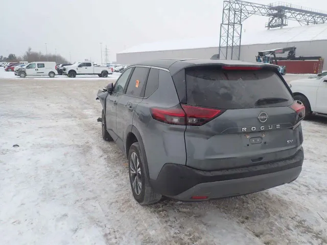 Nissan Rogue - фото 1