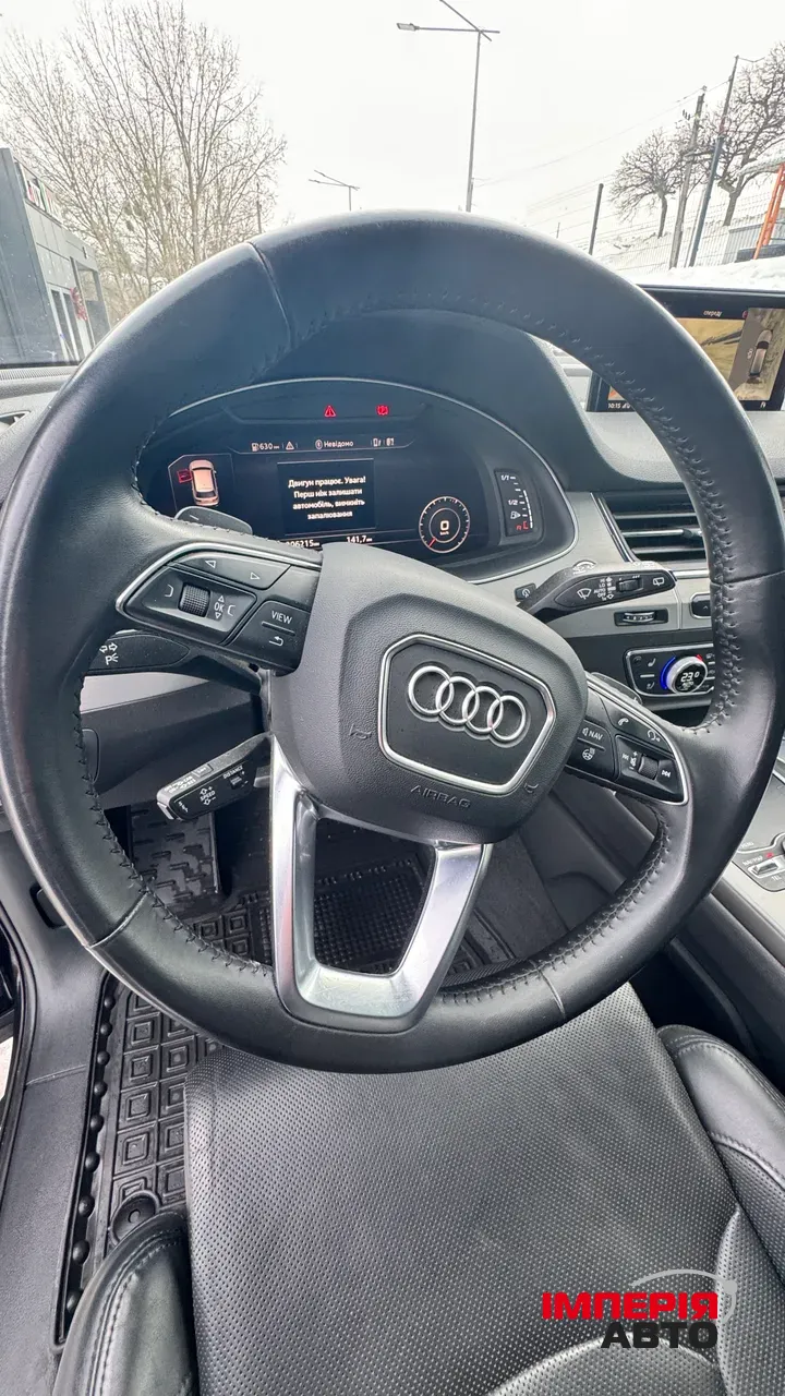 Audi Q7 - фото 25