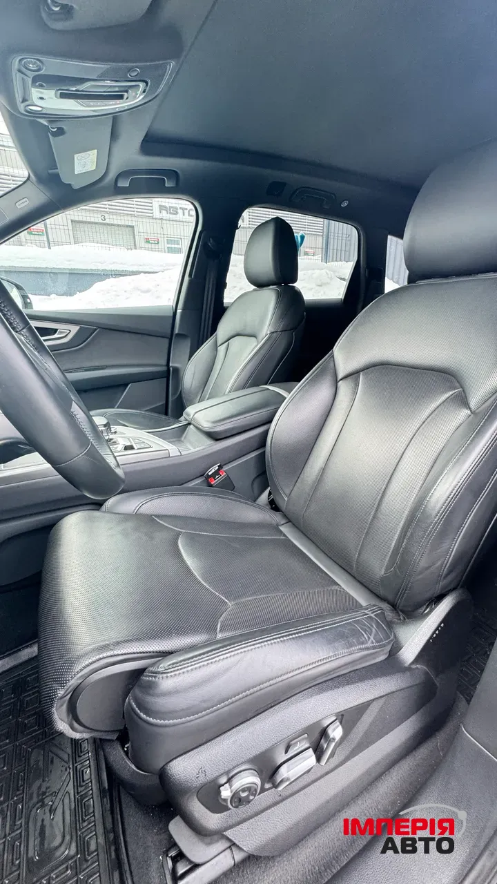 Audi Q7 - фото 9