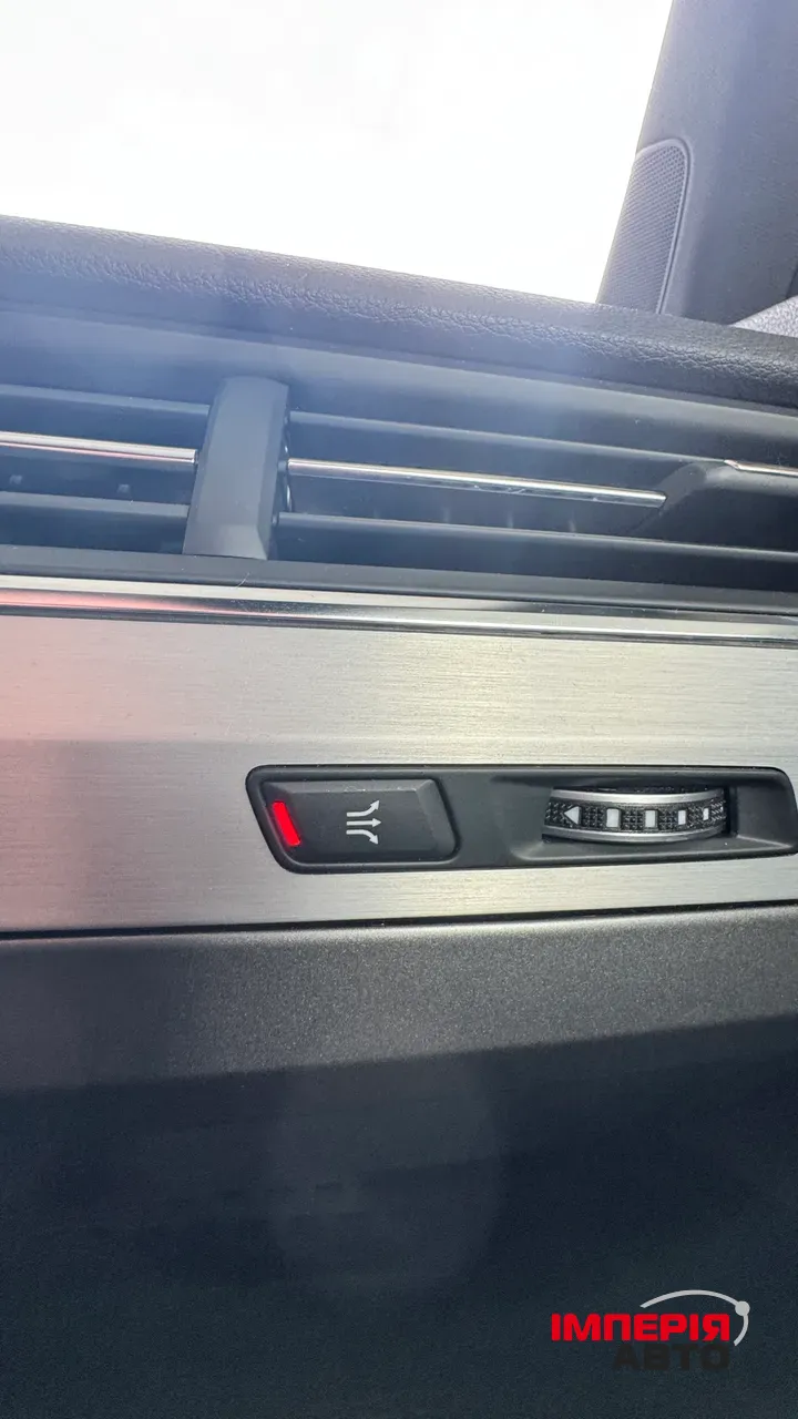 Audi Q7 - фото 15