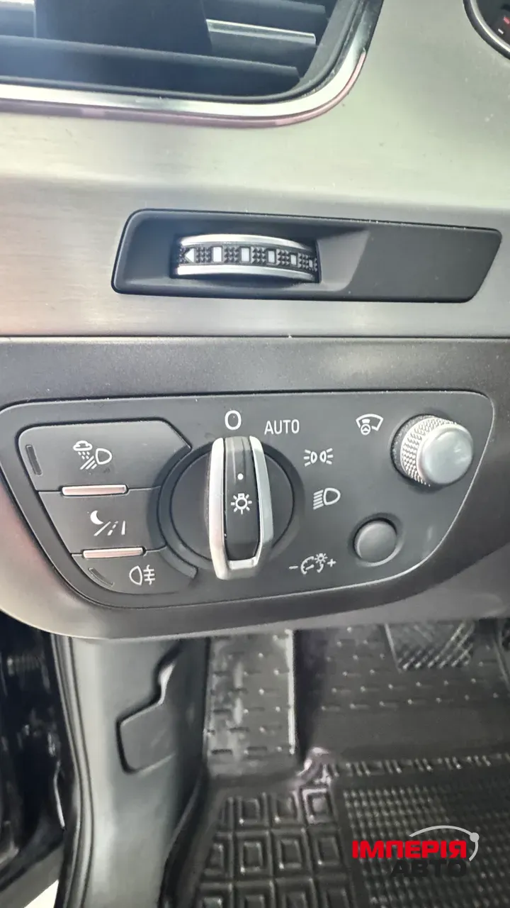 Audi Q7 - фото 20