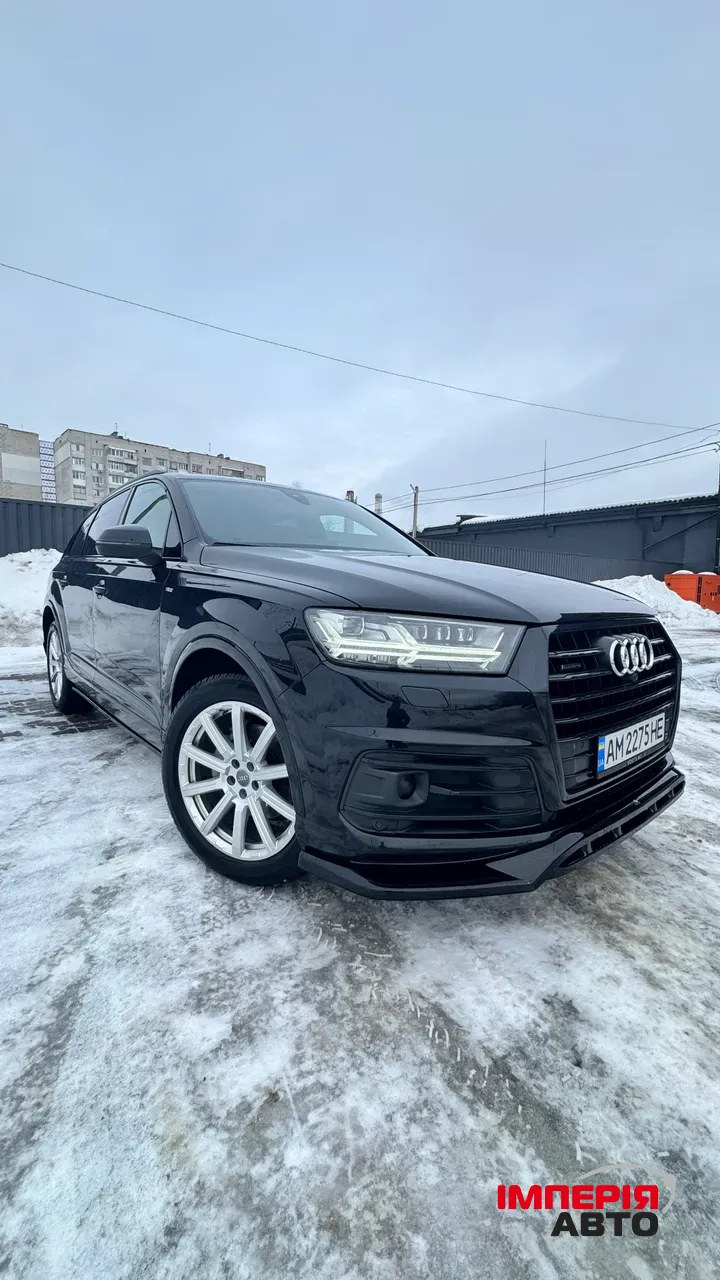 Audi Q7 - фото 1